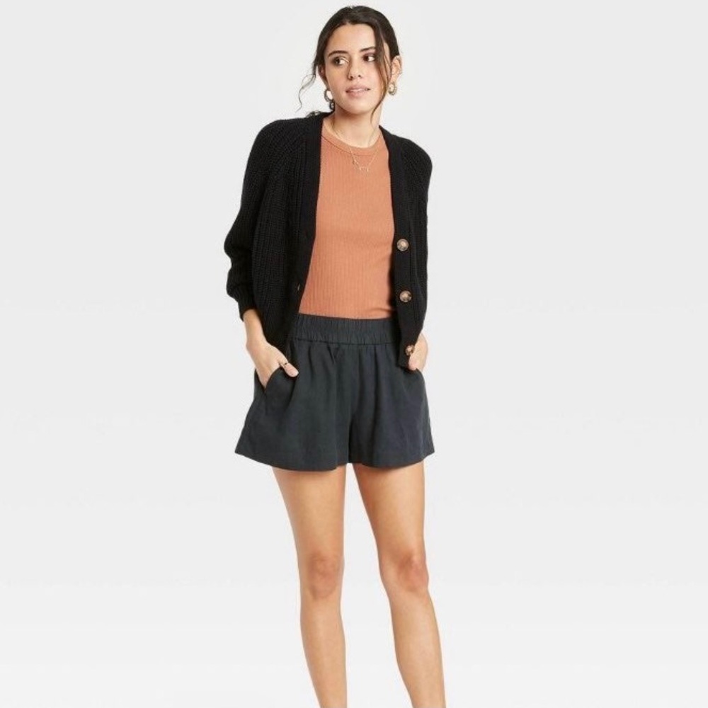 A new day linen pullover shorts - Picture 4 of 8